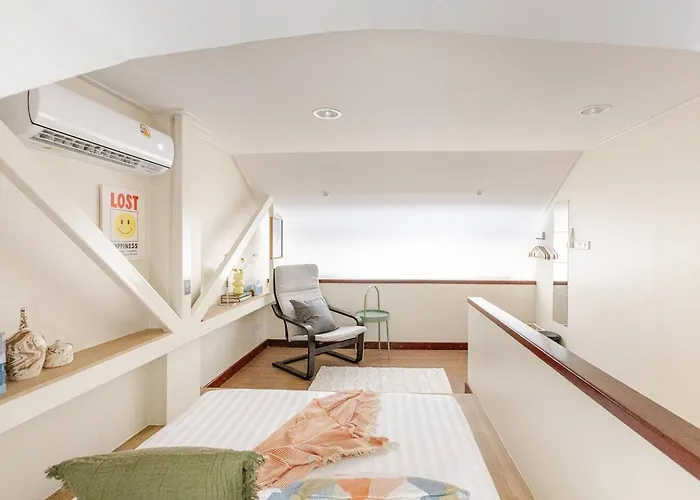 Nueng Rana 232 Corner View 1br Duplex 3beds / 2b