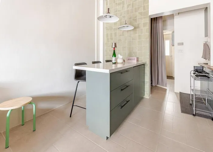 Nueng Rana 232 Corner View 1br Duplex 3beds / 2b