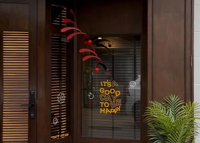 Nueng Rana 232 Corner View 1br Duplex 3beds / 2b Bangkok